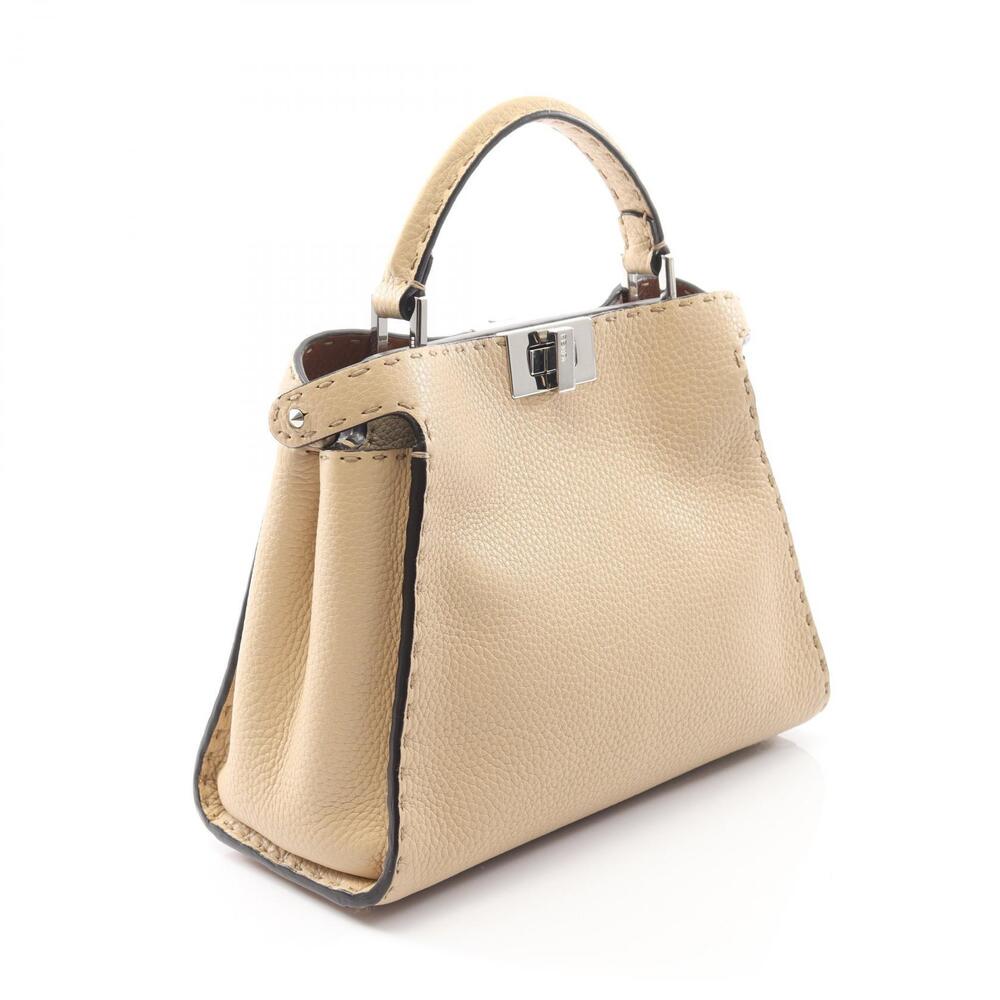 Fendi Peekaboo Essentially handbag Beige Tan leather